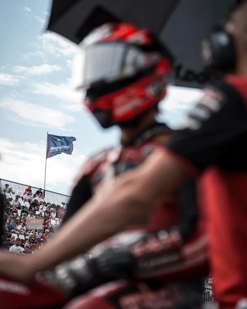 3 races out of 3 for @nicolo_bulega11, and 3 @ducati on the podium all weekend long. 🤩❤️
Congrats to @ikerlecuona_27, P2, and @yarimontella55, P3, for rounding out the podium in Race 2 of the #FrenchWorldSBK alongside their #PanigaleV4R.
Another @worldsbk weekend for the history books!📚🇫🇷
#ForzaDucati #Ducati