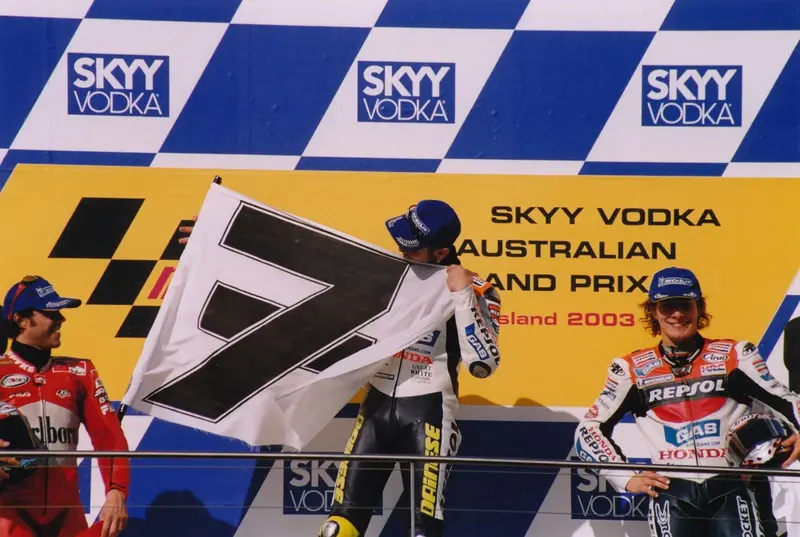 #PhillipIslandMemories - Valentino Rossi - 2003
Even a 10 second penalty couldn't stop Rossi and the Honda RC211V that day. Rider and machine against the clock.